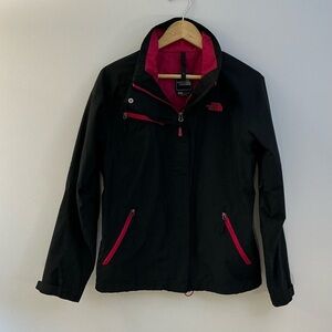 The North Face Women’s Resolve 2 Waterproof Rain Jacket – Black & Fuchsia Size M